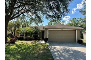 1300 Benton Lake Dr E Deland, FL 32724 - Off Market