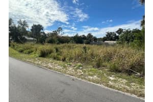 512 ADELLE AVENUE, DELAND, FL 32720 - MLS#MFRV4945737