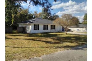 330 CHESTNUT AVENUE, ORANGE CITY, FL 32763 - MLS#MFRV4945797