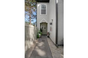 1570 FARRINDON CIRCLE, LAKE MARY, FL 32746 - MLS#MFRV4945829