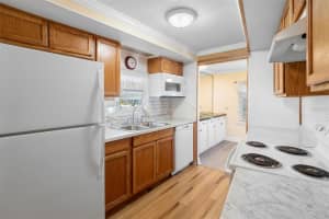 105 FLORENCE BOULEVARD, DEBARY, FL 32713 - MLS#MFRV4945887