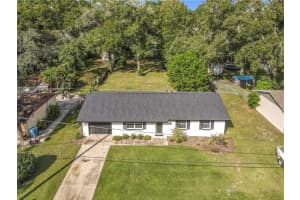 511 GARDENIA DRIVE, ORANGE CITY, FL 32763 - MLS#MFRV4945899