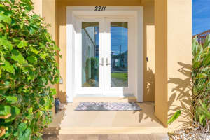 2211 S CENTRAL, FLAGLER BEACH, FL 32136 - MLS#MFRV4945925