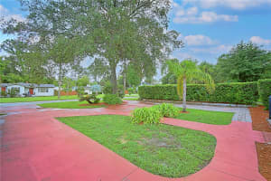 1136 AUSTRALIA AVENUE, DAYTONA BEACH, FL 32114 - MLS#MFRV4945965