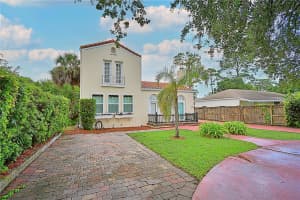 1136 AUSTRALIA AVENUE, DAYTONA BEACH, FL 32114 - MLS#MFRV4945965