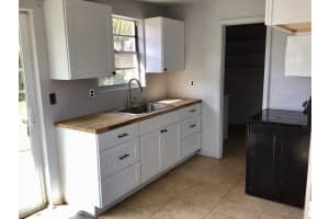 854 DERBYSHIRE ROAD, DAYTONA BEACH, FL 32117 - MLS#MFRV4945976