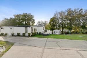 207 ROBINHOOD DRIVE, DELAND, FL 32724 - MLS#MFRV4946015