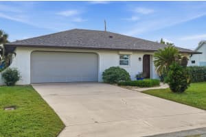 33 OCEAN BREEZE CIRCLE, ORMOND BEACH, FL 32176 - MLS#MFRV4946088