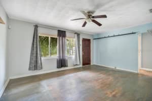 525 DEXTER AVENUE, DELAND, FL 32720 - MLS#MFRV4946149