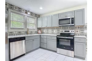 601 ADELLE AVENUE, DELAND, FL 32720 - MLS#MFRV4946203