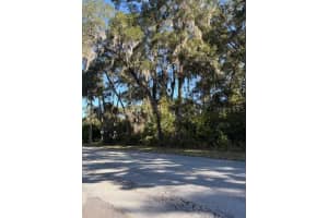 345 S RIDGEWOOD AVENUE, DELAND, FL 32720 - MLS#MFRV4946291