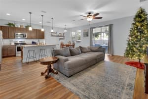 1635 6TH AVENUE, DELAND, FL 32724 - MLS#MFRV4946442