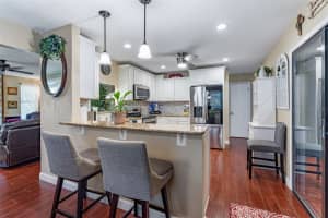 6 LAKEPOINT CIRCLE, PORT ORANGE, FL 32128 - MLS#MFRV4946457