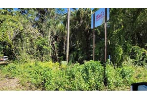 LAKEVIEW ST, DELAND, FL 32724 - MLS#MFRV4946495
