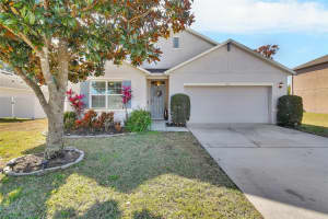 813 OAK HOLLOW LOOP, DELAND, FL 32724 - MLS#MFRV4946584