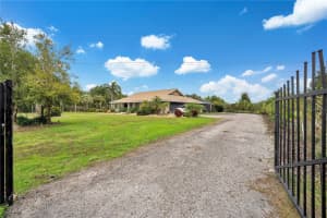 2067 LAKE JUANITA ROAD, SEVILLE, FL 32190 - MLS#MFRV4946597