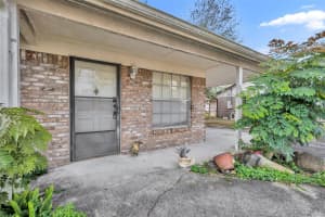 330 BROOKLYN AVENUE, ORANGE CITY, FL 32763 - MLS#MFRV4946656