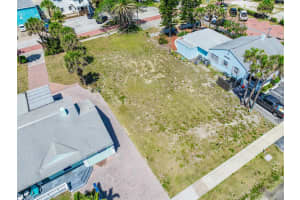 118 N ATLANTIC, COCOA BEACH, FL 32931 - MLS#MFRV4946840