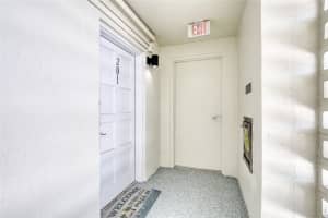 915 OCEAN SHORE BOULEVARD, ORMOND BEACH, FL 32176 - MLS#MFRV4946850