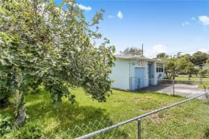 1420 GRANDVIEW AVENUE, DAYTONA BEACH, FL 32118 - MLS#MFRV4947010