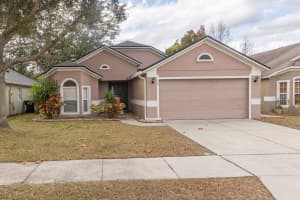 565 BLUE WATER AVENUE, ORANGE CITY, FL 32763 - MLS#MFRV4947060