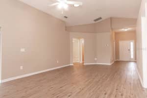 565 BLUE WATER AVENUE, ORANGE CITY, FL 32763 - MLS#MFRV4947060