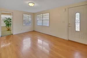 131 LUCERNE DRIVE, DEBARY, FL 32713 - MLS#MFRV4947113