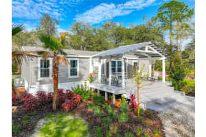 32600 Red Oak Dr Eustis, FL 32736 - Off Market