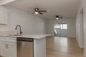 100 KENTUCKY AVENUE, DELAND, FL 32724 - MLS#MFRV4947175