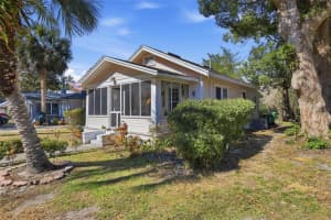 319 UNIVERSITY AVENUE, DELAND, FL 32720 - MLS#MFRV4947244