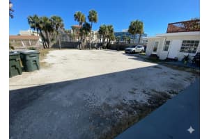 938 GRANDVIEW AVENUE, DAYTONA BEACH, FL 32118 - MLS#MFRV4947296