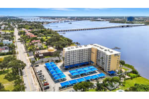 145 HALIFAX AVENUE, DAYTONA BEACH, FL 32118 - MLS#MFRV4947308