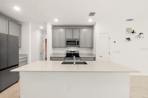 2147 GREEN VALLEY STREET, DAYTONA BEACH, FL 32124 - MLS#MFRV4947398