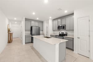 2147 GREEN VALLEY STREET, DAYTONA BEACH, FL 32124 - MLS#MFRV4947398