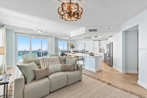 231 RIVERSIDE DRIVE, HOLLY HILL, FL 32117 - MLS#MFRV4947405