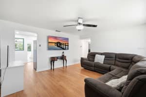 315 SCOTLAND DRIVE, DAYTONA BEACH, FL 32117 - MLS#MFRV4947627