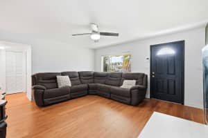 315 SCOTLAND DRIVE, DAYTONA BEACH, FL 32117 - MLS#MFRV4947627