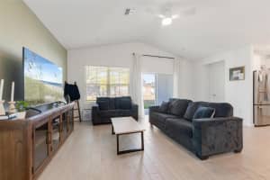 17 BIRCHWOOD PLACE, PALM COAST, FL 32137 - MLS#MFRV4947647