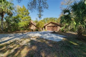 1095 GRAVES AVENUE, ORANGE CITY, FL 32763 - MLS#MFRV4947667