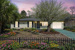 525 Sandy Pines Dr, ORANGE CITY