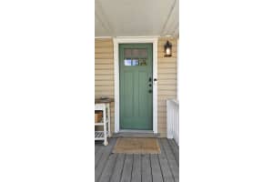 133 Lucie Ave Deland, FL 32720 - Off Market