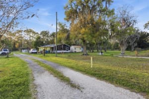 6102 LAKE WINONA ROAD, DE LEON SPRINGS, FL 32130 - MLS#MFRV4947955