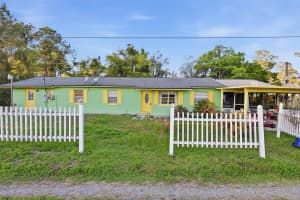 6102 LAKE WINONA ROAD, DE LEON SPRINGS, FL 32130 - MLS#MFRV4947955