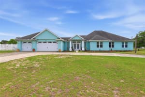 1026 W Beresford Rd, DELAND