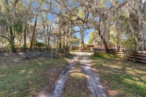 475 NEW YORK AVENUE, ORANGE CITY, FL 32763 - MLS#MFRV4948017
