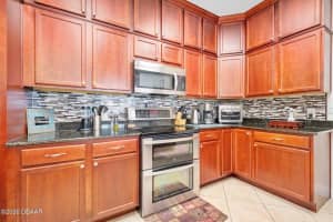 2801 RIDGEWOOD AVENUE, SOUTH DAYTONA, FL 32119 - MLS#MFRV4948028