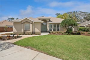232 Birdiewood Ct, DEBARY