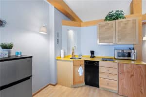 101 PALM HARBOR PARKWAY, PALM COAST, FL 32137 - MLS#MFRV4948157