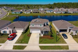 3986 Willowbrook Dr, EDGEWATER