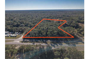 N US HWY 17, DELAND, FL 32720 - MLS#MFRV4948295